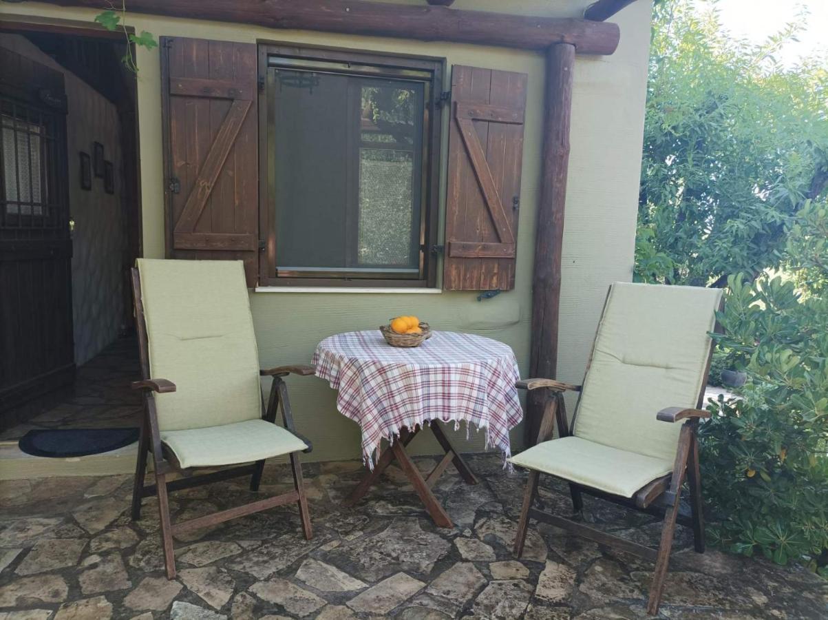 Appartamento Viglatoras Sárkhos Esterno foto