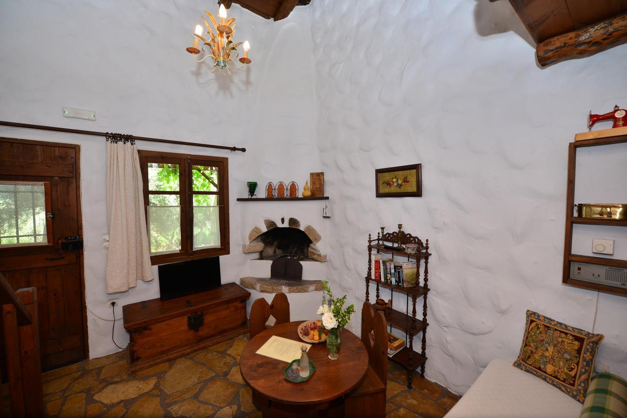 Appartamento Viglatoras Sárkhos Esterno foto