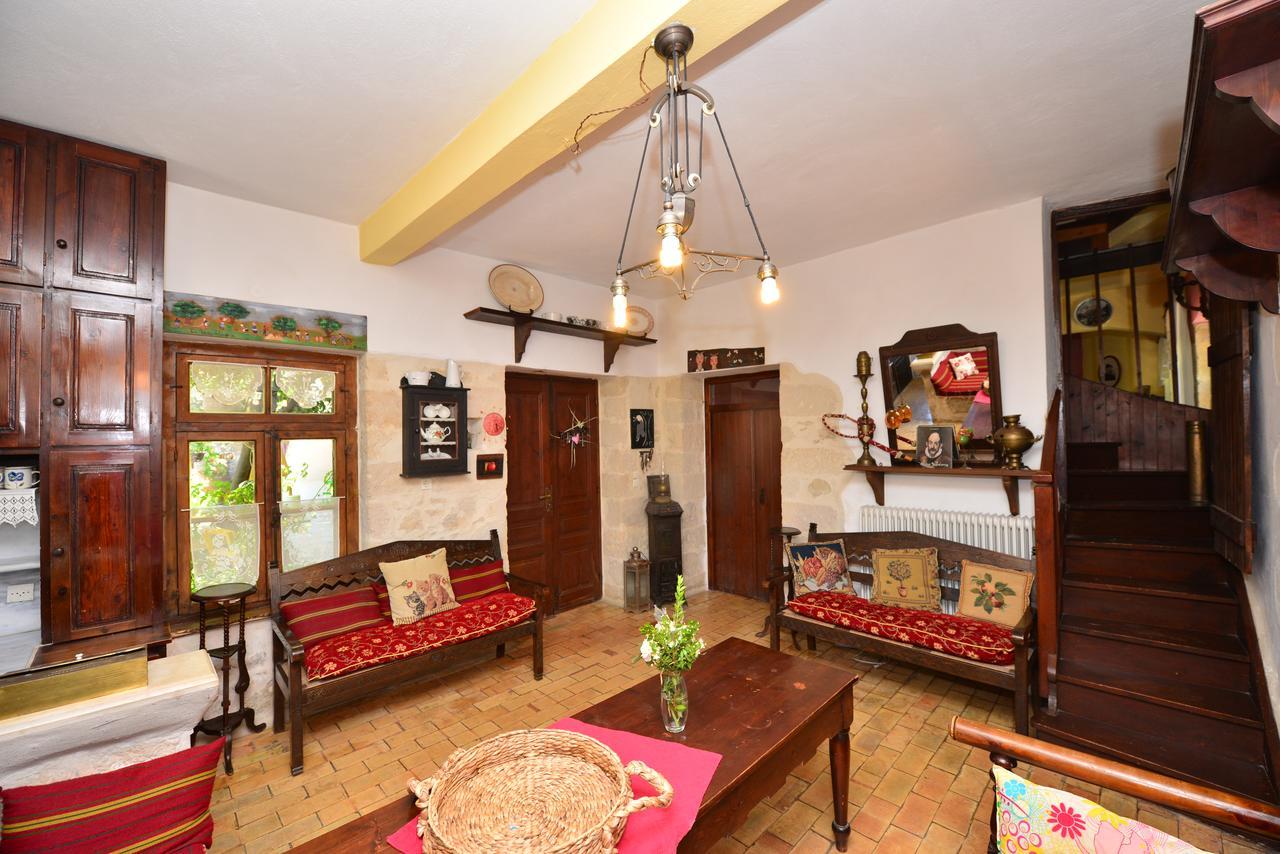 Appartamento Viglatoras Sárkhos Esterno foto